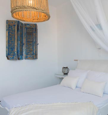 Double and triple rooms in Sifnos