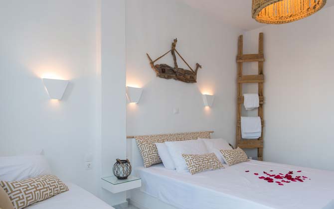 Triple rooms at Maro in Sifnos